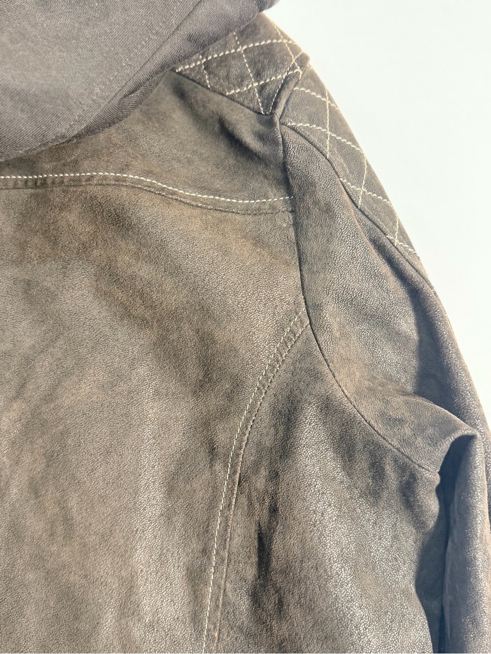 Black Rivet Brown Quilted-Shoulder Bomber Jacket with Hood - Picture 12 of 12